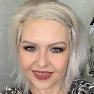 Meet your Posher, Mandy